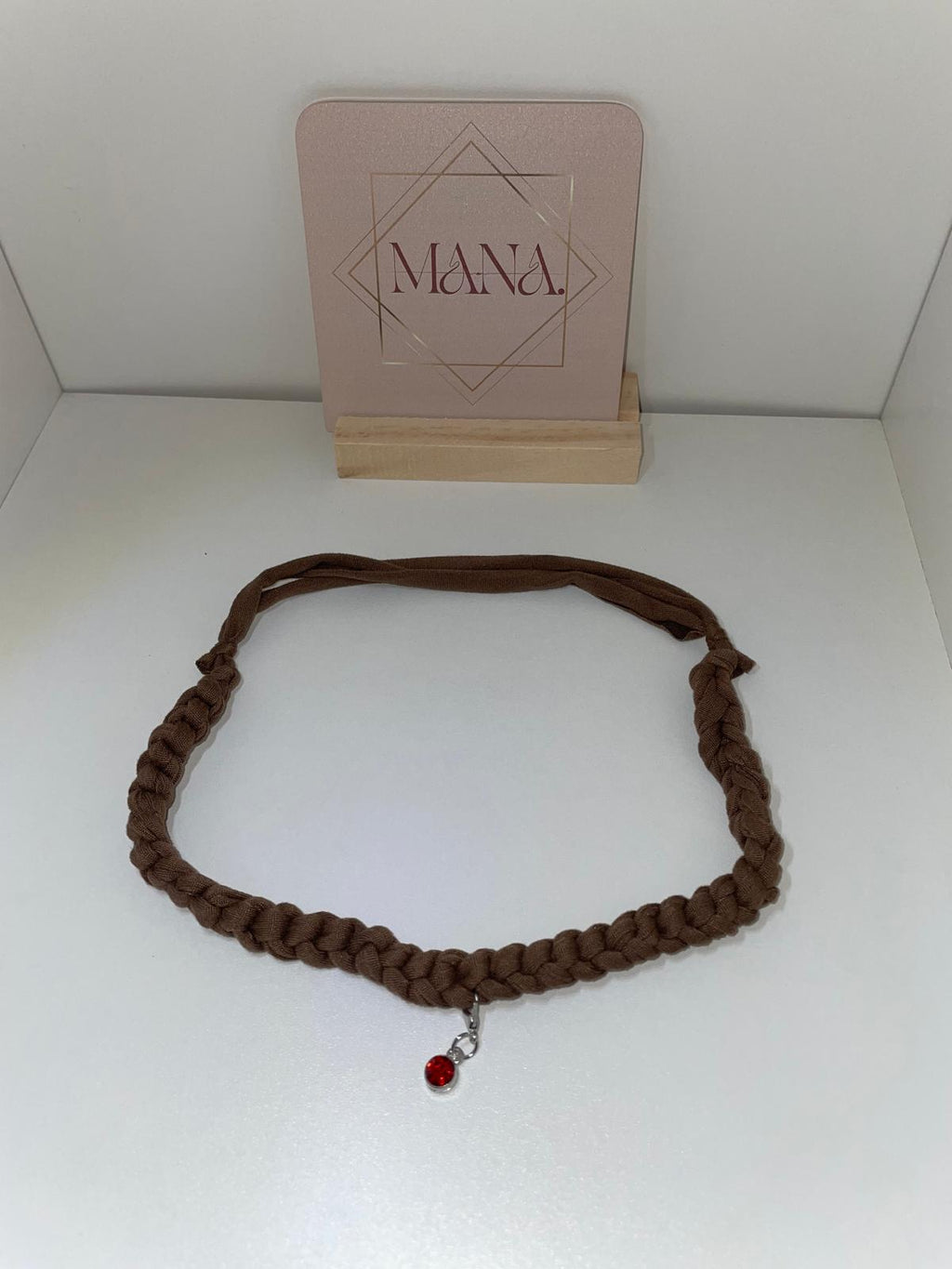 Girocollo Isabel in Lycra Intrecciata con Pietra Colorata